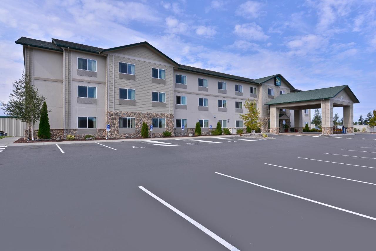 Quality Inn & Suites Sequim At Olympic National Park Exterior foto
